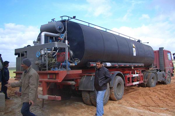 Bitumen transport tank in Algeria