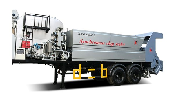 Synchronous Chip Sealer Trailer